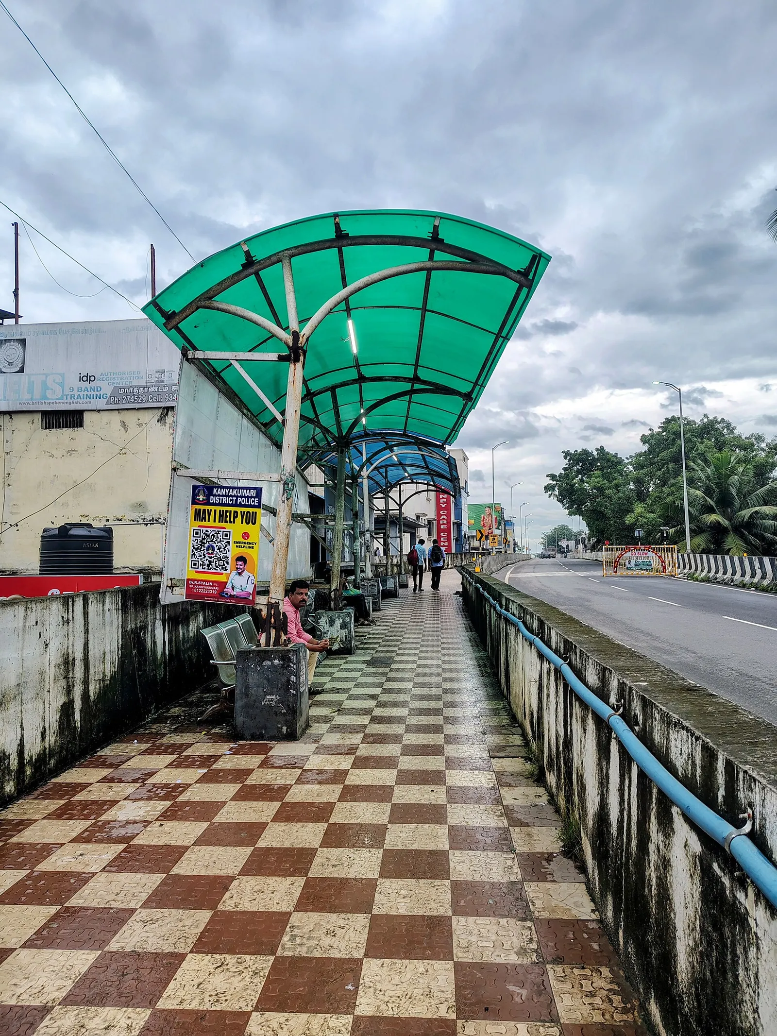 Bus stop on the Marthandam flyover, part of the NH66 route from Padmanabhaswamy Temple to Kanyakumari